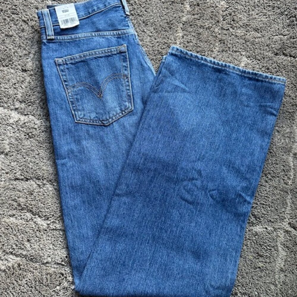 Levi's Ribcage high rise wide leg jeans in I'm Never Wrong, size 27